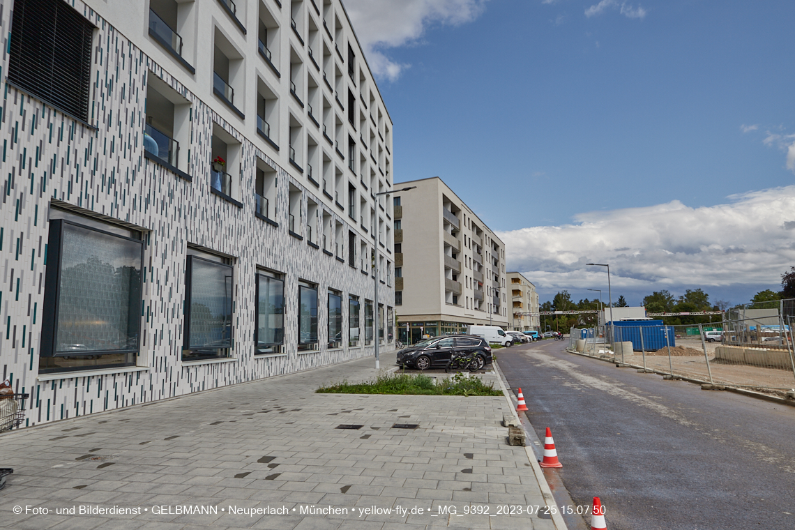 25.07.2023 - Rundgang im Alexisquartier in Neuperlach